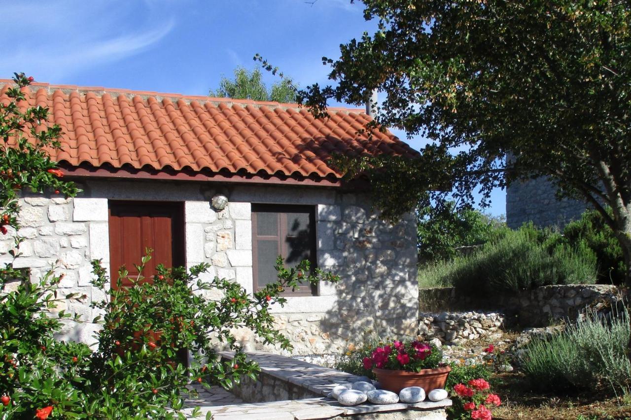 Arcadian Stone House In A Quiet Landscape, Leonidion Villa Poulithra Bagian luar foto